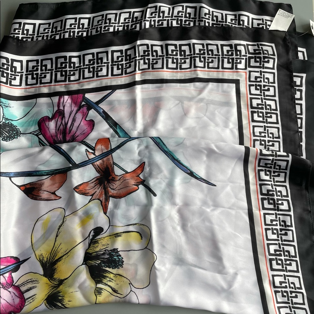 NWT Chicos Floral Scarf